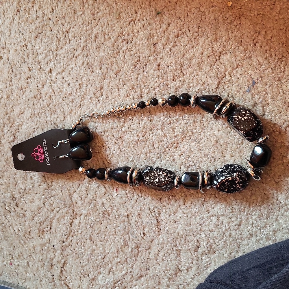 Paparazzi jewelry set